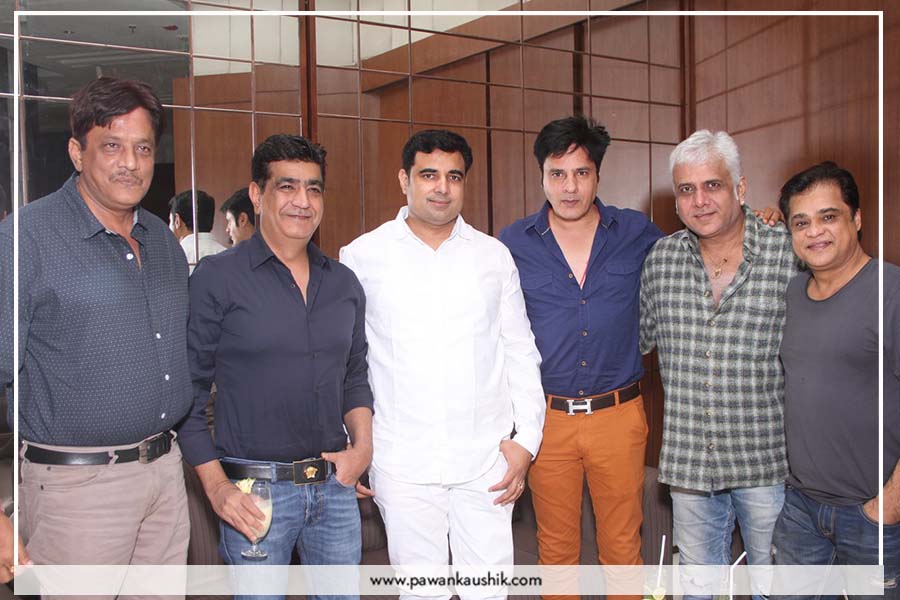 Pt. Pawan Kaushik celebrates his birthday with Bollywood Personalities