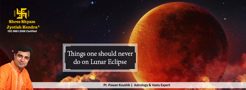 Lunar Eclipse Rituals to Prevent Yourself from Its Ill Effects