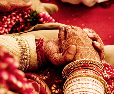 दाम्पत्य जीवन में खुशियां लाने के लिए अपनाएं ये सरल से वास्तु टिप्स