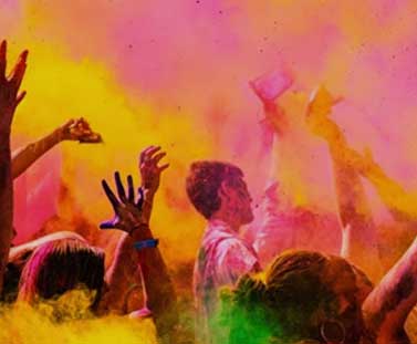 Apply Holi Colors as per your Zodiac Sign!
